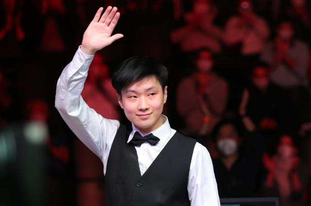 球迷们欢欣 球迷们欢欣