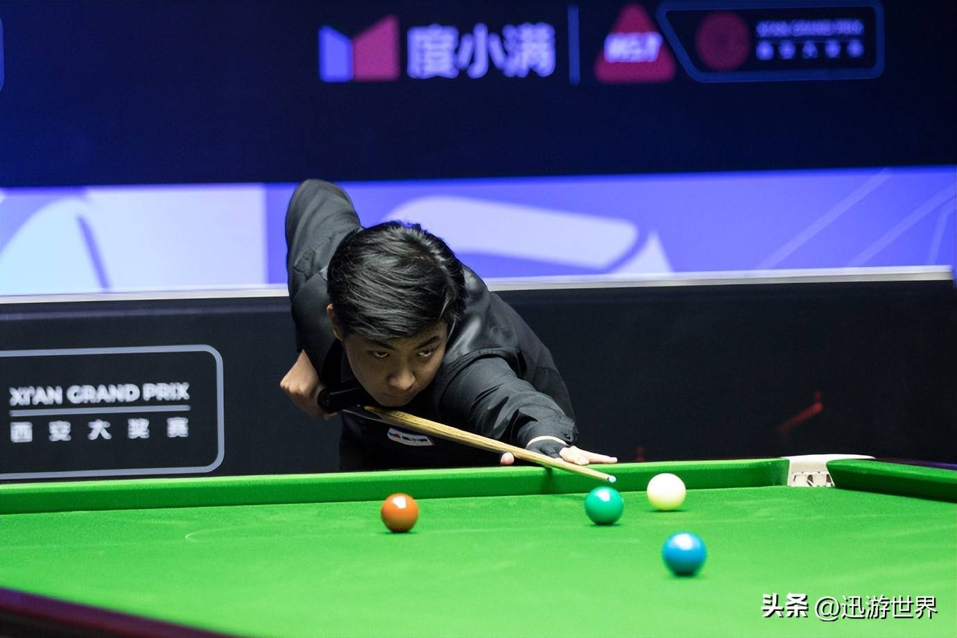 库里无疑是 库里无疑是