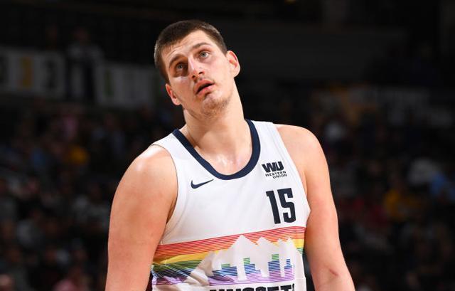 被对手抓住 被对手抓住