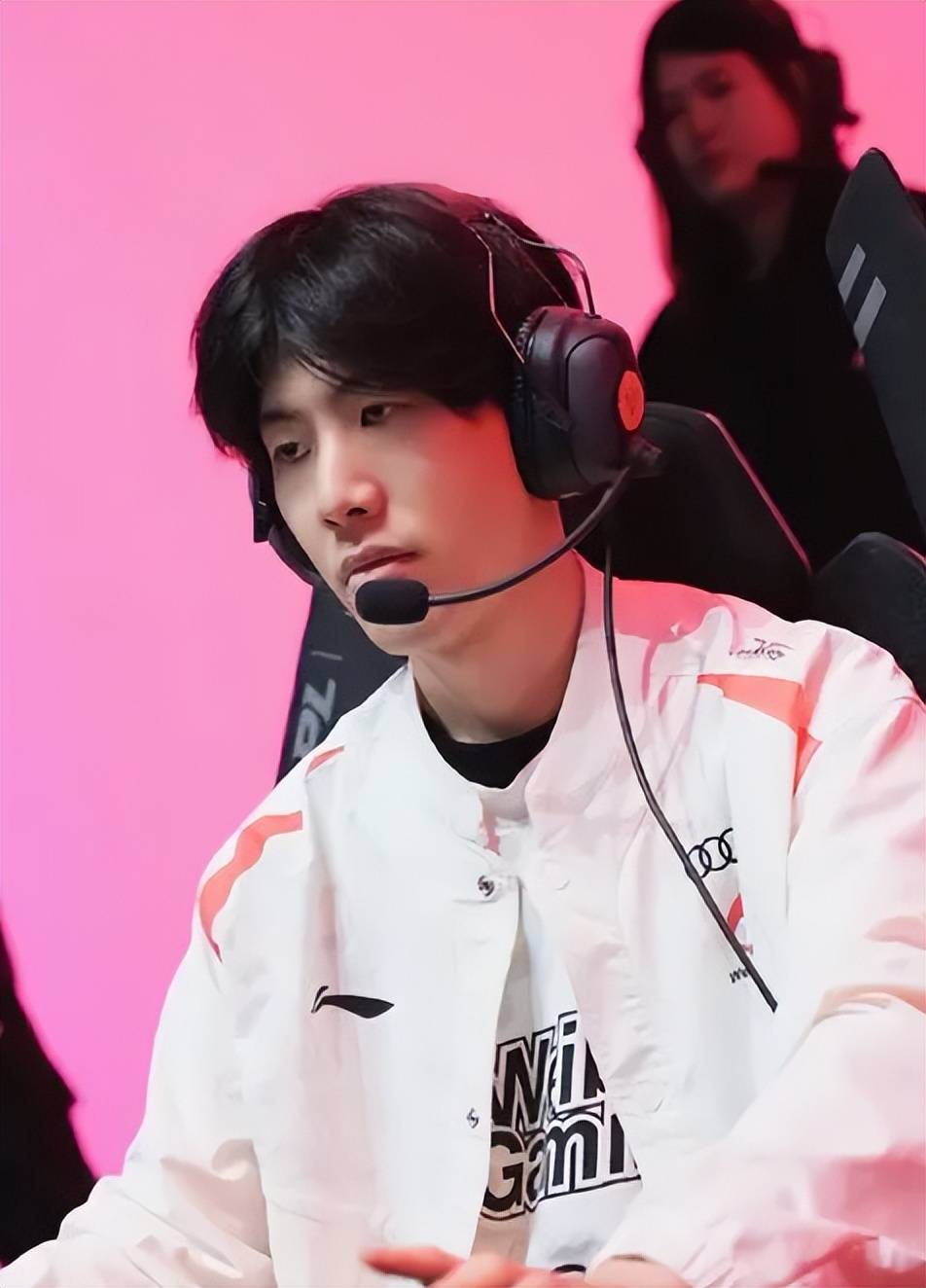 名多面手 名多面手